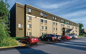 La Quinta By Wyndham Warwick Providence Airport